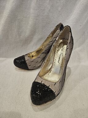 Black Lace Sparkly Cap-Toe Pumps 6.5